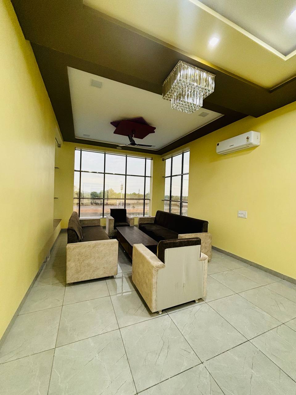 Shree Krishna Hotel and Restaurant